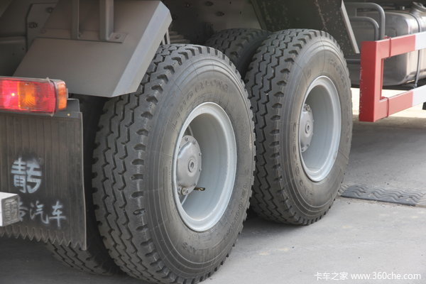 中国重汽 HOKA H7系重卡 336马力 6X4 自卸车(ZZ3253N3841C)底盘图（27/33）