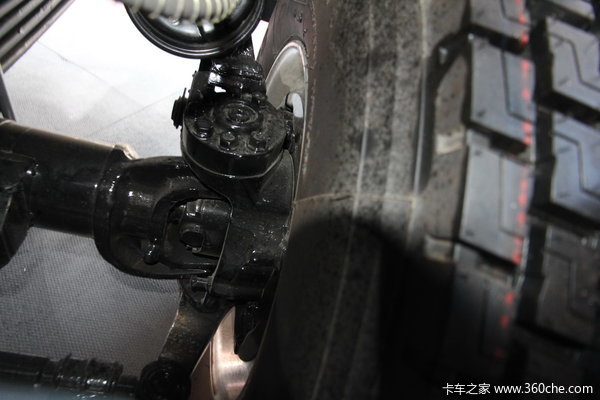 解放 J6重卡 390马力 6X6 载货车(底盘)(CA2250P66K24TL2E)底盘图（38/40）