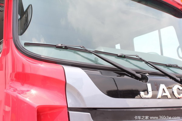 江淮 格尔发K系列重卡 290马力 8X4 载货车(底盘)(HFC1314K1R1LT)外观图（4/11）