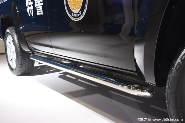 2011款大众 Amarok系列 2.0L柴油 四驱 双排皮卡外观图（18/19）