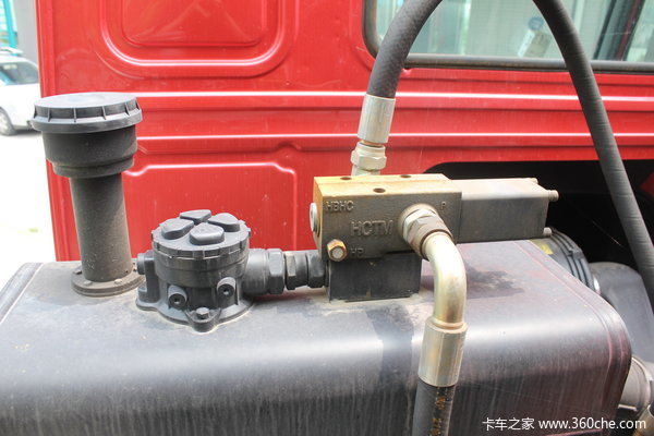 中国重汽 HOWO重卡 336马力 6X4 自卸车(ZZ3257N3648B)底盘图（20/23）