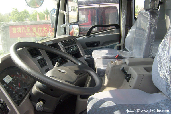 精功 远程系列重卡 340马力 8X4 仓栅载货车(ZJZ5312CCYDPT7AZ3)驾驶室图（2/8）