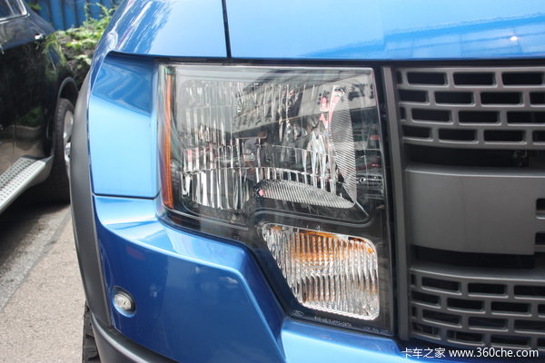 2011款福特 f-150系列 猛禽 5.4L汽油 四驱 双排皮卡外观图（6/15）
