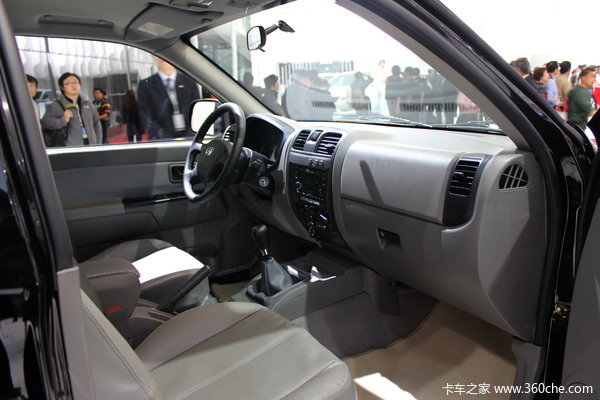 广汽吉奥 财运500系列 2.8L柴油 双排皮卡驾驶室图