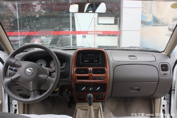 2011款郑州日产 标准型 2.4L汽油 双排皮卡驾驶室图（22/24）