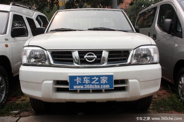 2013款郑州日产 D22 标准型 2.4L汽油 双排皮卡
