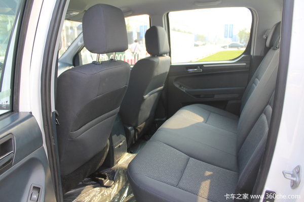 2012款福田 拓陆者 2.8L柴油 四驱 双排皮卡(BJ2037)驾驶室图（11/13）