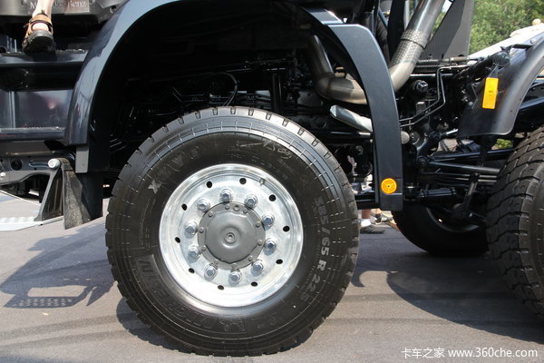 奔驰 Actros重卡 550马力 8X8 载货车(型号4155底盘)底盘图（12/14）