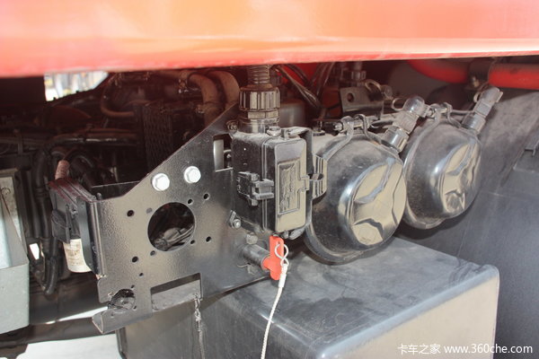 奔驰 Unimog系列 218马力 4X4 越野卡车(型号U4000)底盘图（50/50）