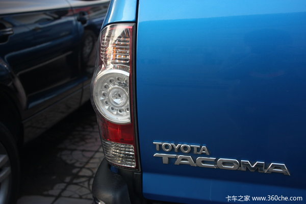 2011款丰田 Tocoma系列 4.0L汽油 四驱 双排皮卡外观图（15/20）