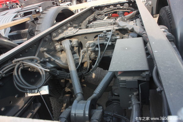 奔驰 Actros重卡 408马力 6X4 专用车(底盘)(型号3341)底盘图（22/33）