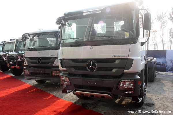 奔驰 Actros重卡 408马力 6X4 专用车(底盘)(型号3341)