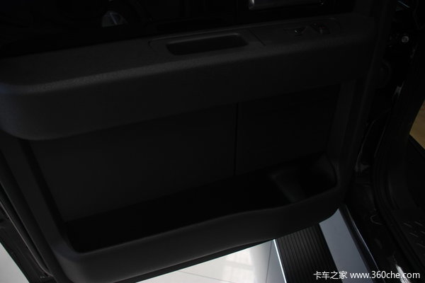 2011款福特 F-150系列 哈雷纪念版 6.2L汽油 四驱 双排皮卡驾驶室图（20/22）