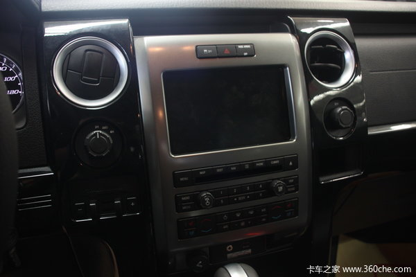 2011款福特 F-150系列 哈雷纪念版 6.2L汽油 四驱 双排皮卡驾驶室图（8/22）