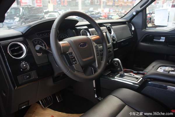 2011款福特 F-150系列 哈雷纪念版 6.2L汽油 四驱 双排皮卡驾驶室图（3/22）