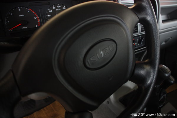 庆铃 TF系列 2.8L柴油 四驱 双排皮卡驾驶室图（7/29）