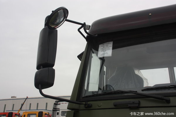 红岩 斯太尔重卡 266马力 4X2 载货车(专用车底盘)(CQ1190BL461J)外观图（14/34）