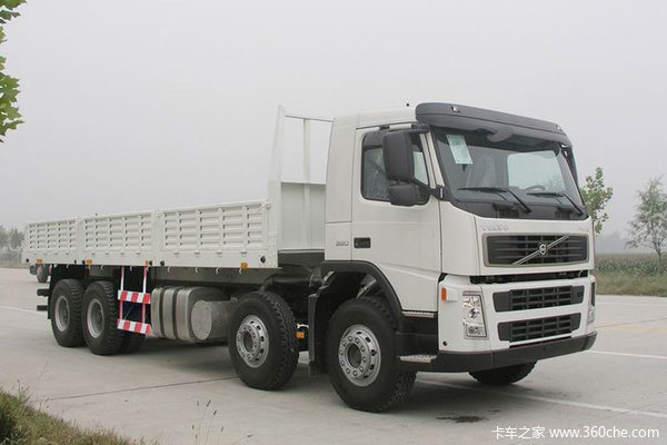 沃尔沃 FM重卡 380马力 8X4 栏板载货车(JHW1310F39A6)外观图