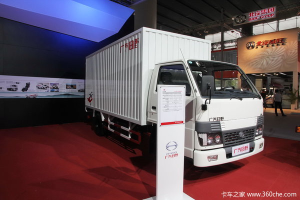 广汽日野 320D系列 103马力 4X2 4.33米单排厢式载货车(YC1045C3)