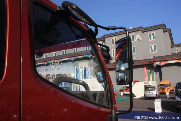 福田 奥铃捷运中卡 130马力 4X2 载货车(BJ1101VEPFD-S)外观图（7/8）
