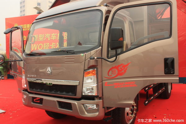 中国重汽 HOWO中卡 140马力 4X2 翼开启厢式载货车(ZZ5167XXYG3815C1)外观图（11/25）