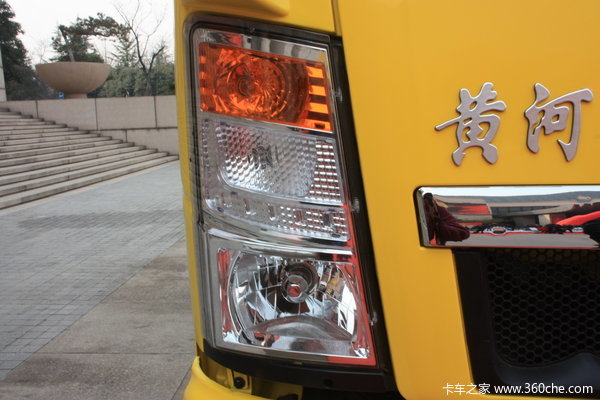 中国重汽 黄河中卡 130马力 4X2 自卸车(ZZ3167F3615C1)外观图（26/34）