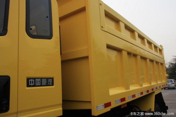 中国重汽 黄河中卡 130马力 4X2 自卸车(ZZ3167F3615C1)外观图（10/34）