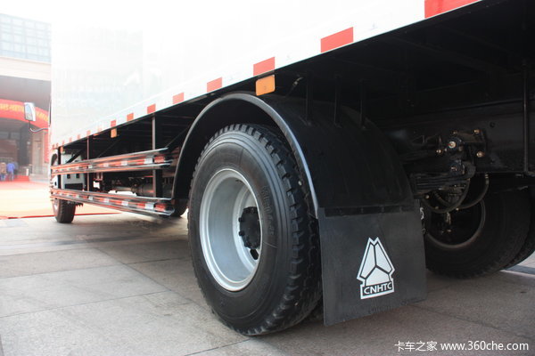 中国重汽 HOWO中卡 160马力 4X2 厢式载货车(ZZ5167XXYG5615C1)底盘图（7/26）