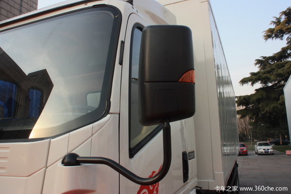 中国重汽 HOWO中卡 160马力 4X2 厢式载货车(ZZ5167XXYG5615C1)外观图（20/28）