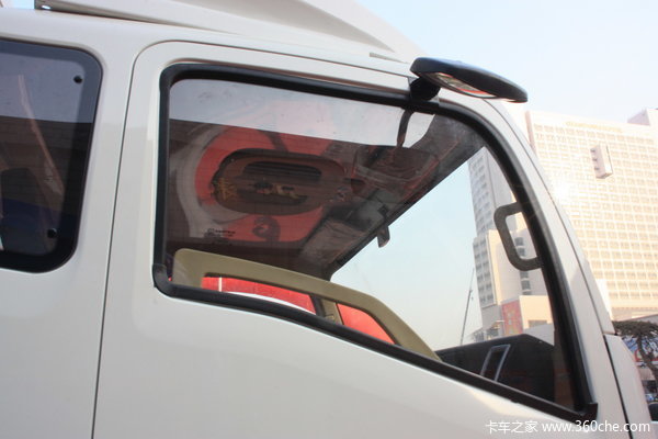 中国重汽 HOWO中卡 160马力 4X2 厢式载货车(ZZ5167XXYG5615C1)外观图（19/28）