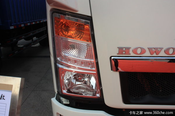 中国重汽 HOWO中卡 160马力 4X2 厢式载货车(ZZ5167XXYG5615C1)外观图（10/28）