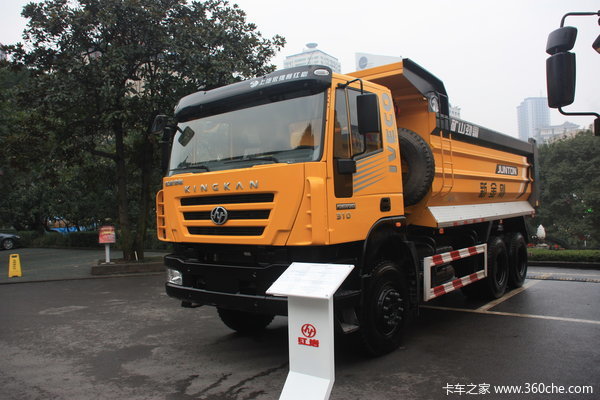 红岩 新金刚重卡 310马力 6X4 自卸车(CQ3254HMG384EA)外观图（2/10）