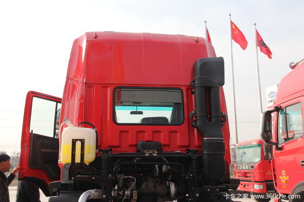江淮 格尔发K3系列重卡 270马力 8X4 载货车(标准型底盘)底盘图（4/20）