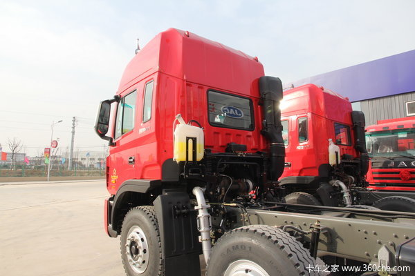 江淮 格尔发K3系列重卡 270马力 8X4 载货车(标准型底盘)底盘图（3/20）