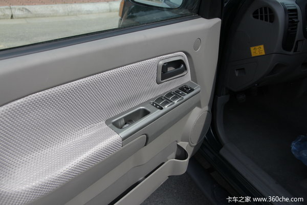 2012款海格 御骏 102马力 2.8L柴油 大双排皮卡驾驶室图（7/8）