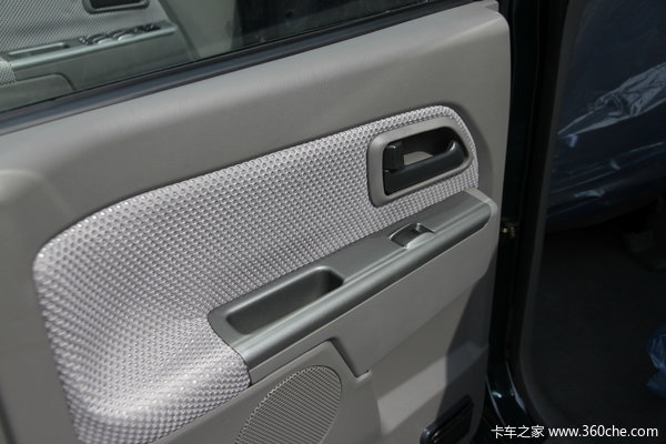 2012款海格 御骏 102马力 2.8L柴油 大双排皮卡驾驶室图（6/8）