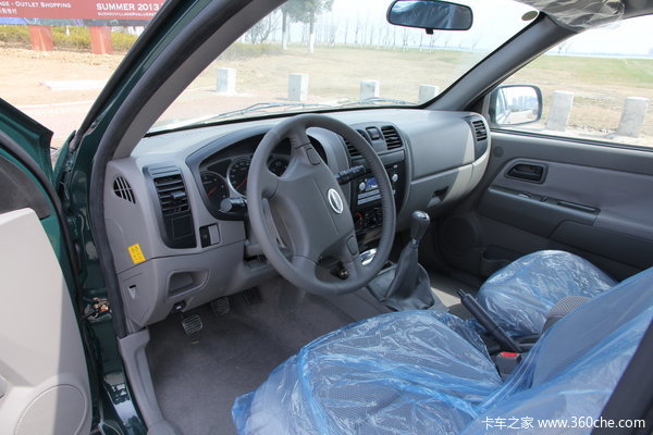 2012款海格 御骏 102马力 2.8L柴油 大双排皮卡驾驶室图
