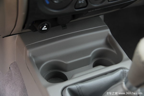 2012款海格 御骏 103马力 2.2L汽油 大双排皮卡驾驶室图（33/41）