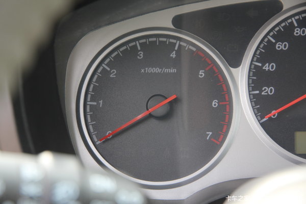 2012款海格 御骏 103马力 2.2L汽油 大双排皮卡驾驶室图（13/41）