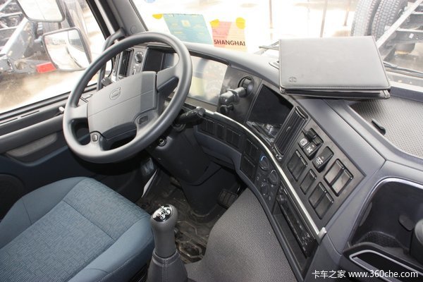 沃尔沃 FMX重卡 400马力 6X4 专用车(底盘)驾驶室图（21/30）
