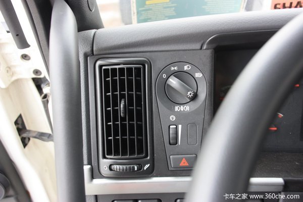 沃尔沃 FMX重卡 400马力 6X4 专用车(底盘)驾驶室图（13/30）