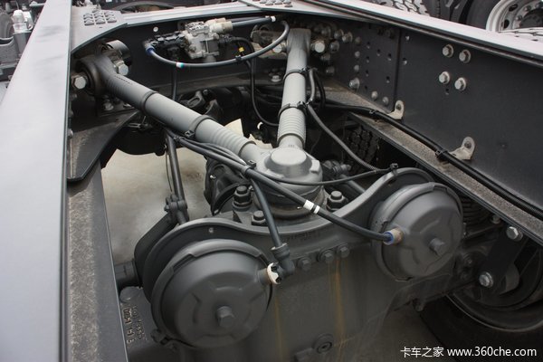 沃尔沃 FMX重卡 400马力 6X4 专用车(底盘)底盘图（21/33）