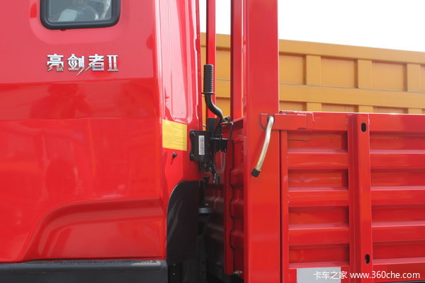 江淮  格尔发A5系列中卡 140马力 4X2 栏板载货车(HFC1162KR1ZT)(亮剑者II中卡)上装图