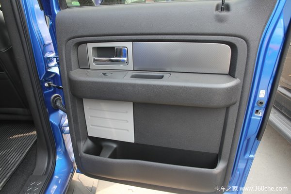 2012款福特 F-150猛禽 6.2L汽油 四驱 双排皮卡驾驶室图（27/39）