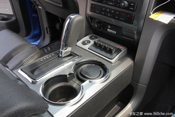 2012款福特 F-150猛禽 6.2L汽油 四驱 双排皮卡驾驶室图（20/39）