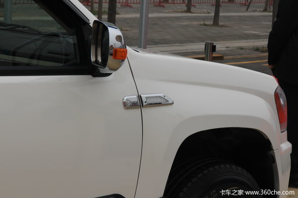 2012款福田 萨普Z5 征服者 2.8L柴油 双排皮卡外观图（20/36）