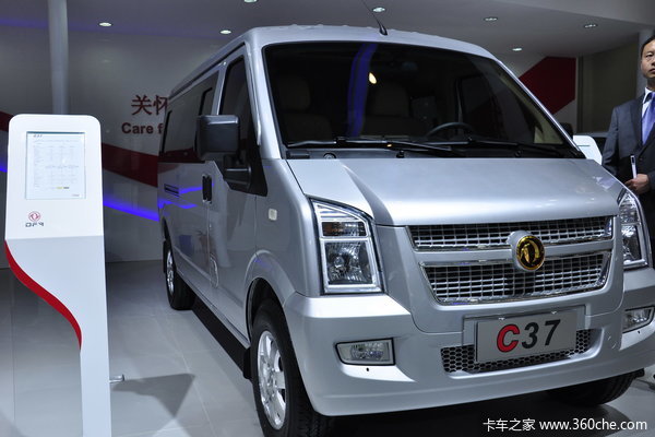 2012款东风小康 C37 舒适型 100马力 1.4L微面