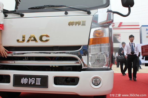 江淮 帅铃III 160马力 4X2 5.135米单排厢式载货车(HFC5081XXYP71K1C6)外观图（7/15）
