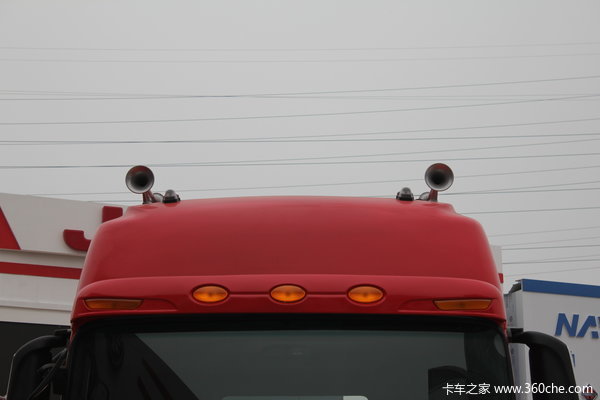 江淮 格尔发K3系列重卡 270马力 8X4 载货车(底盘)(HFC1311P2K4H45F)外观图（11/31）