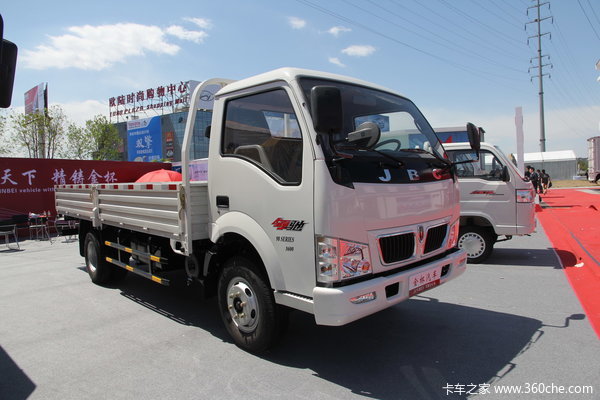 金杯 领驰3600 95马力 4X2 4.55米单排栏板载货车(SY1041DYV)外观图